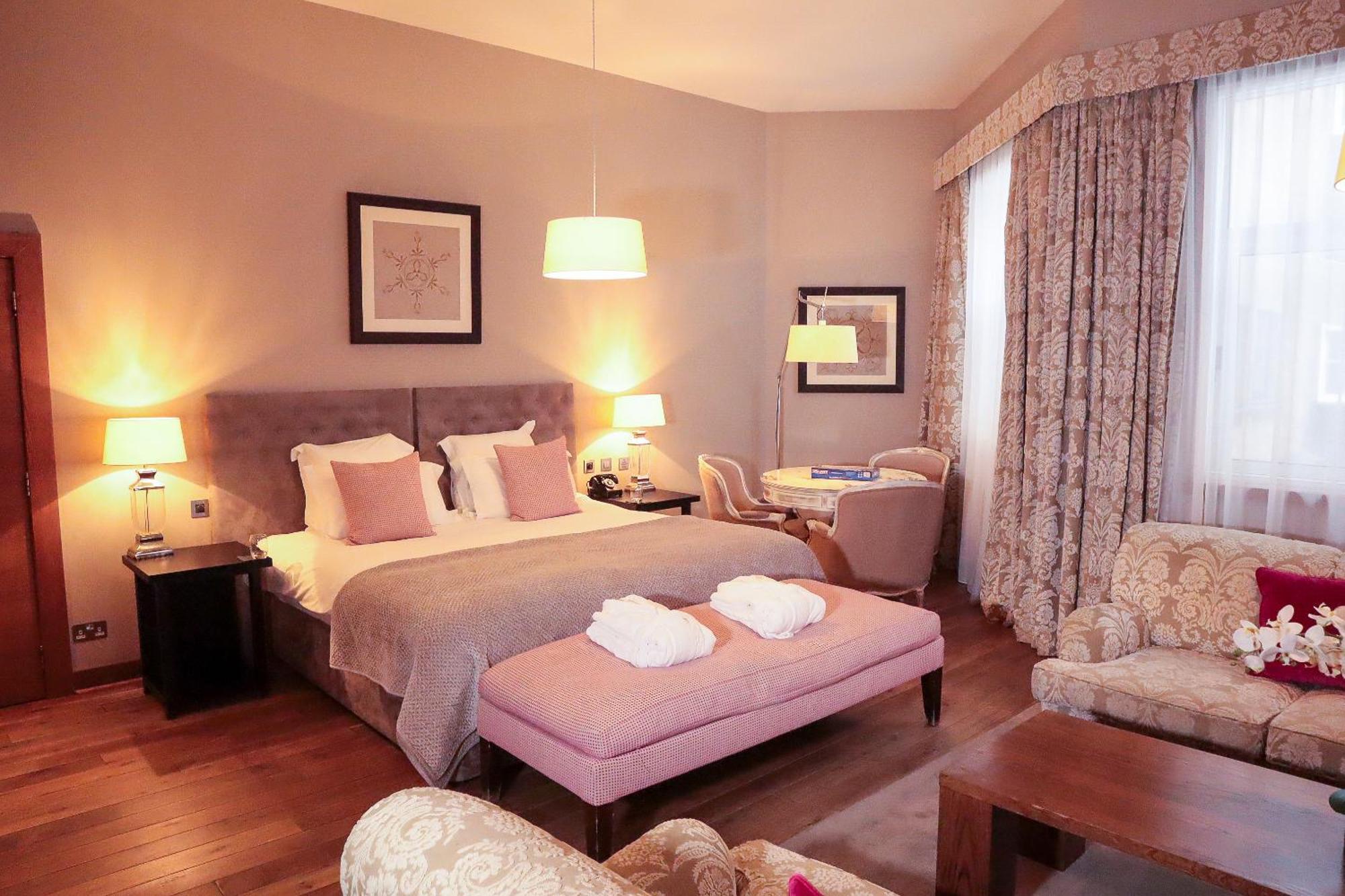 Tigerlily Hotel